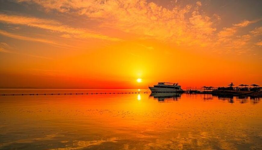 Kids-friendly boat trip in Hurghada